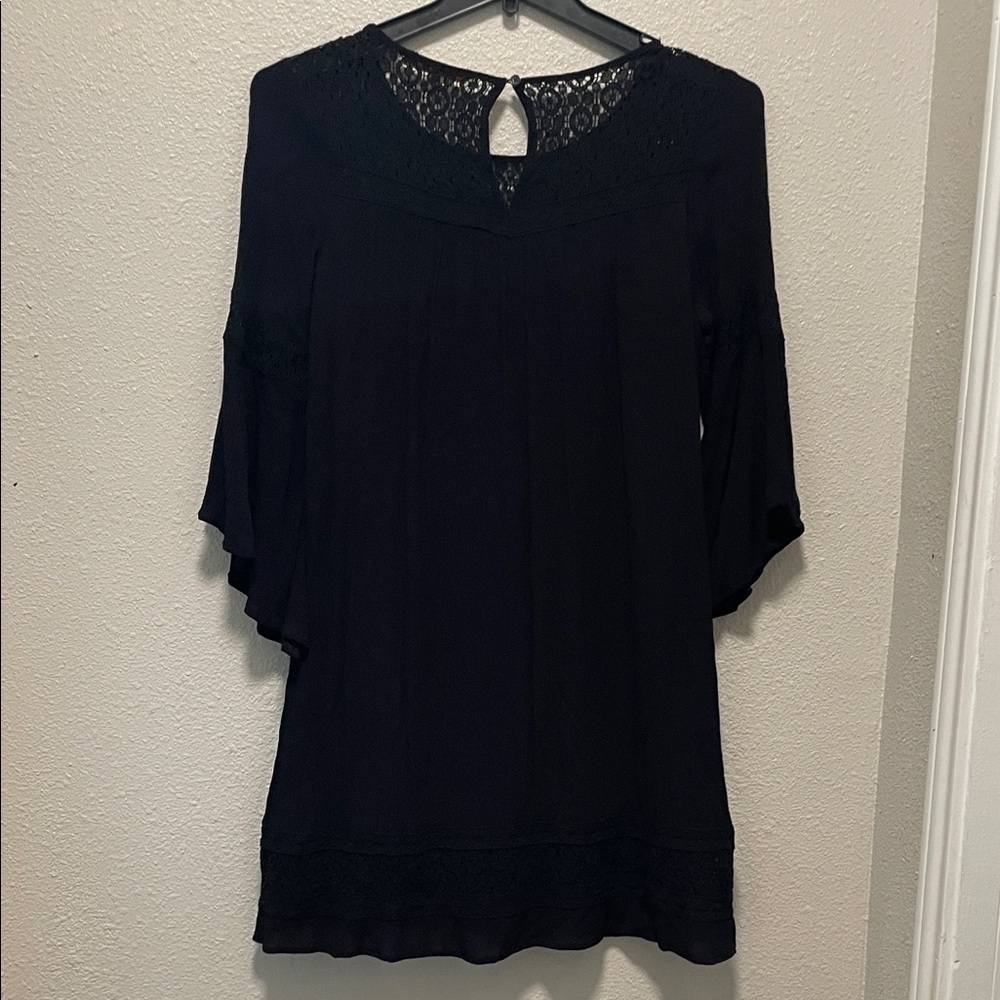 Magnolia Black Dress with Lace Details - Picture 6 of 6